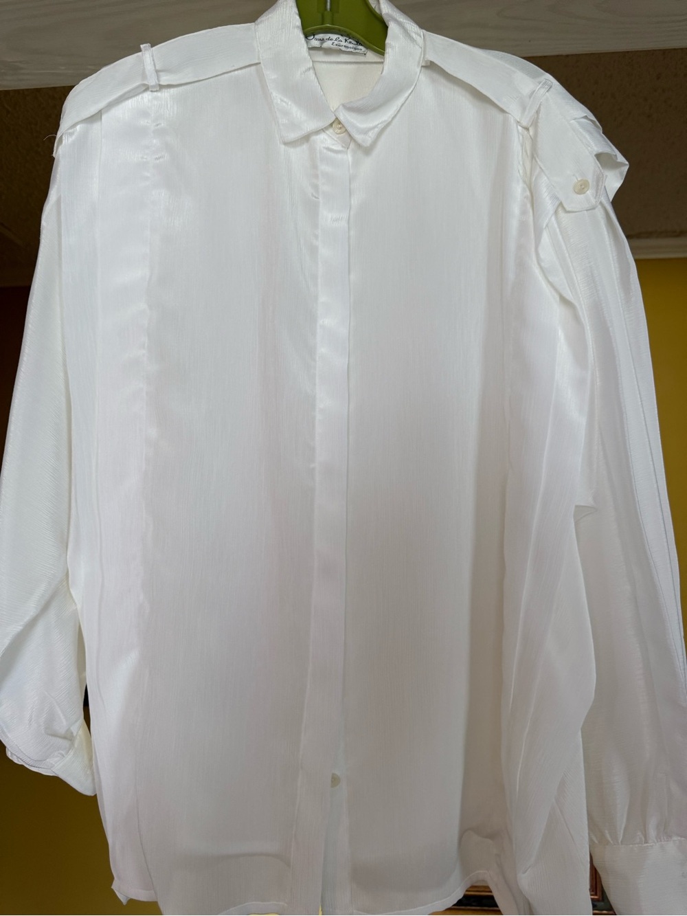 Ladies vintage Oscar De La Renta blouse